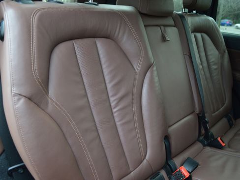 Used 2020 BMW X7 xDrive40i w/ M Sport Package image 33