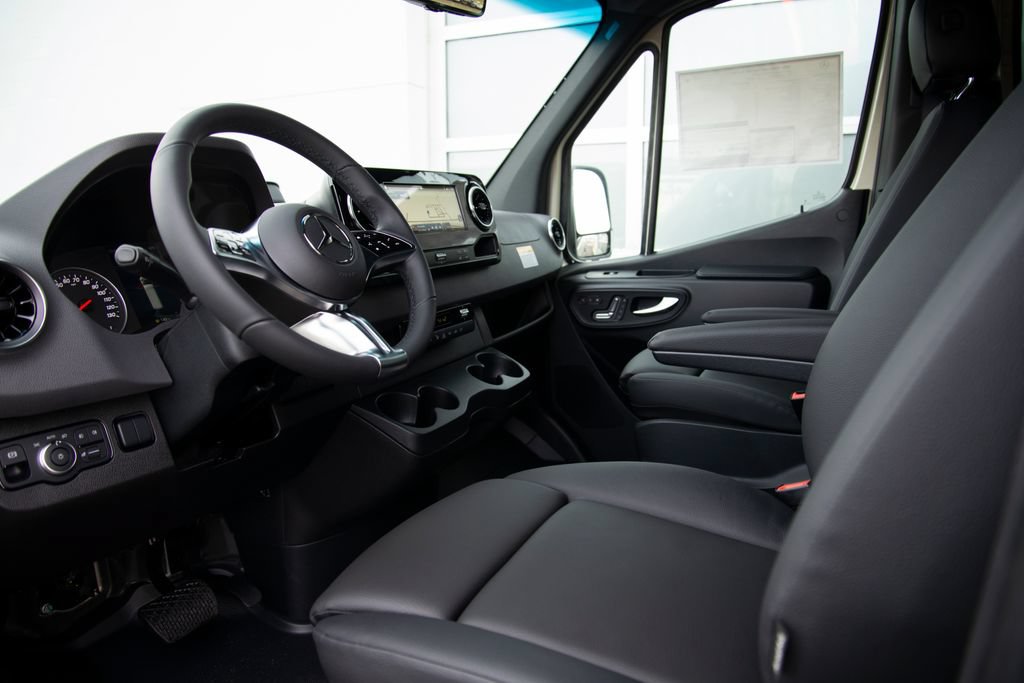 New 2026 Mercedes-Benz Sprinter 2500 image 12