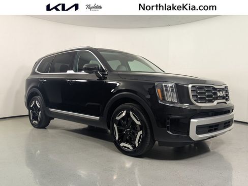 Used 2025 Kia Telluride S FWD image 1