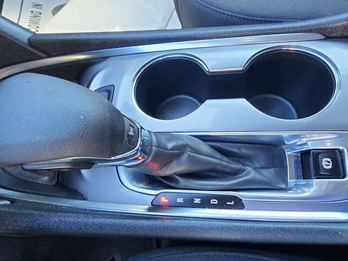 Used 2023 Chevrolet Malibu LT image 18