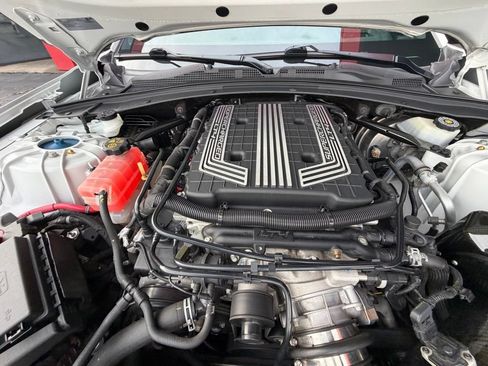 Used 2019 Chevrolet Camaro ZL1 RWD image 6