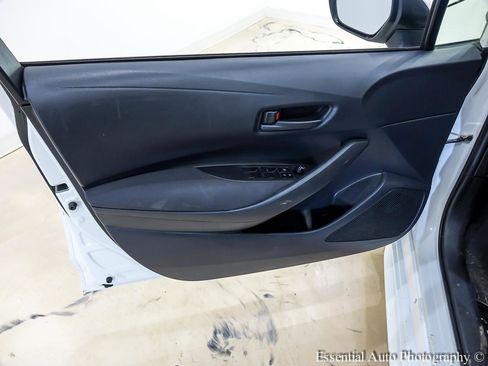 Used 2023 Toyota Corolla LE image 23