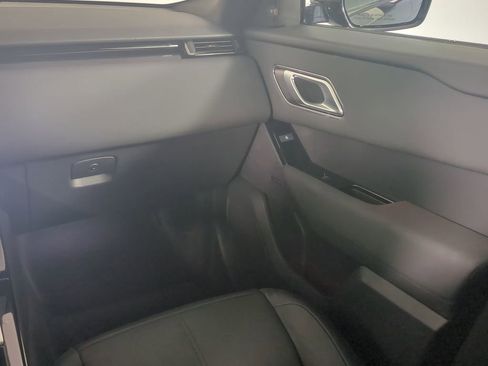Used 2025 Land Rover Range Rover Velar Dynamic SE image 20