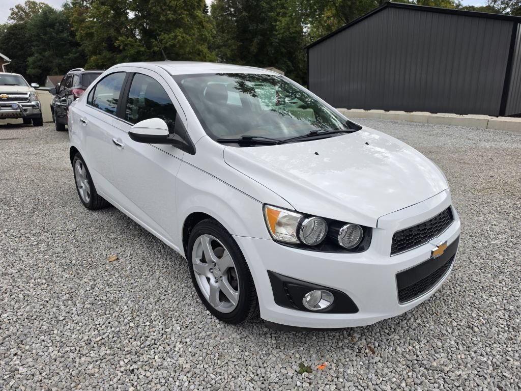 Used 2014 Chevrolet Sonic LTZ FWD image 7