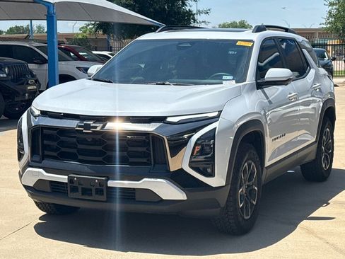 Used 2026 Chevrolet Equinox ACTIV w/ Convenience Package III AWD/4WD image 2
