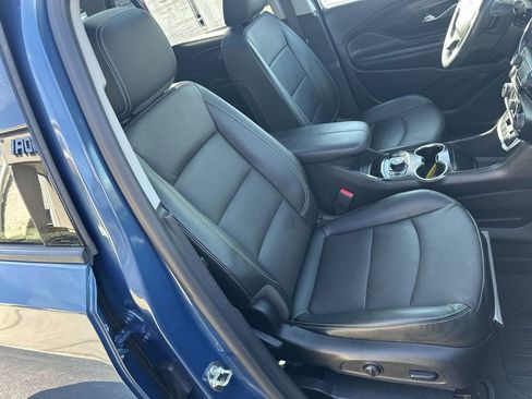 Used 2024 GMC Terrain SLT w/ Elevation Edition image 24