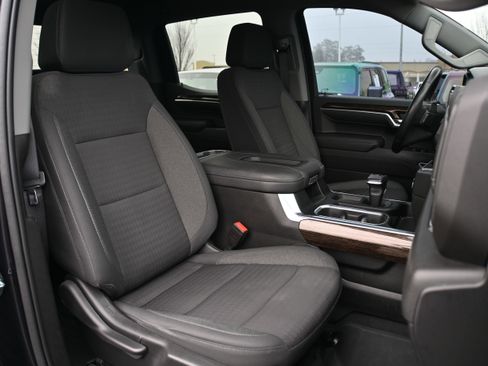 Used 2022 GMC Sierra 1500 Elevation image 17