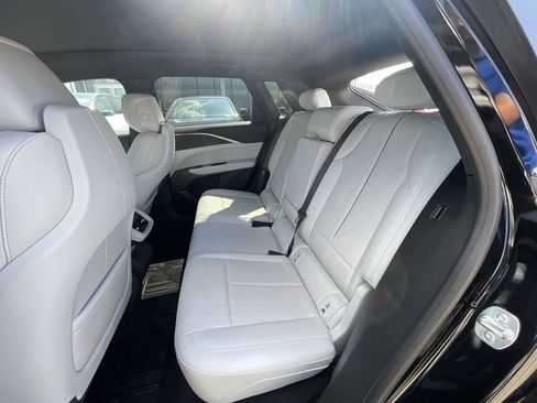 Used 2024 Cadillac Lyriq Luxury RWD image 25