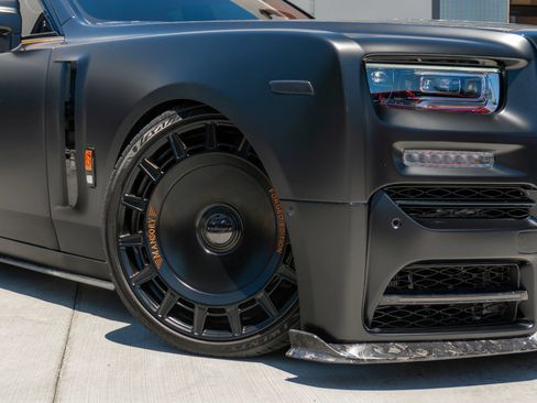 Used 2026 Rolls-Royce Phantom Sedan RWD image 36
