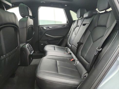 Used 2019 Porsche Macan AWD/4WD image 23