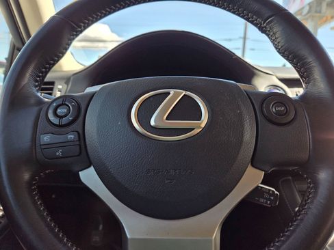 Used 2016 Lexus CT 200h w/ Seat Comfort Package FWD image 17
