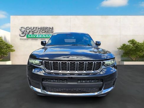 Used 2024 Jeep Grand Cherokee L Laredo w/ Luxury Tech Group I RWD image 8