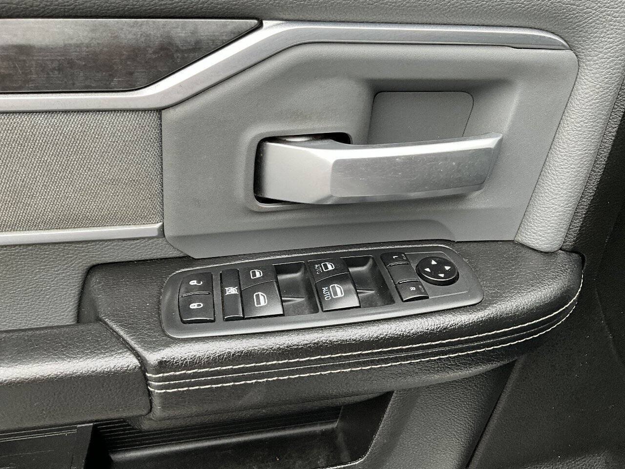 Used 2020 RAM 2500 Big Horn AWD/4WD image 32