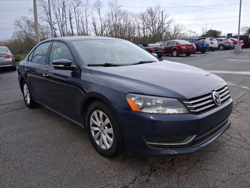 Used 2014 Volkswagen Passat 2.5 S image 3