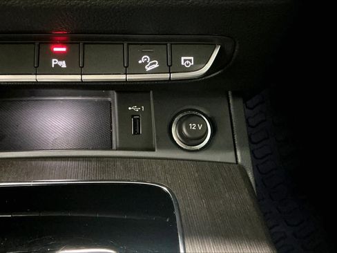 Used 2023 Audi Q5 2.0T Premium w/ Convenience Package image 34