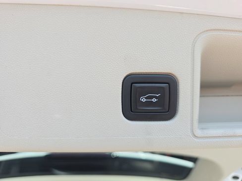 Used 2023 GMC Terrain Denali AWD/4WD image 14