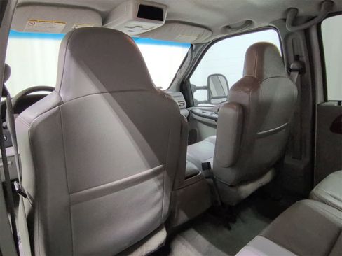 Used 2005 Ford F250 4x4 Crew Cab Super Duty image 18