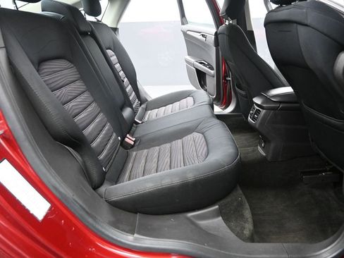 Used 2016 Ford Fusion SE image 15