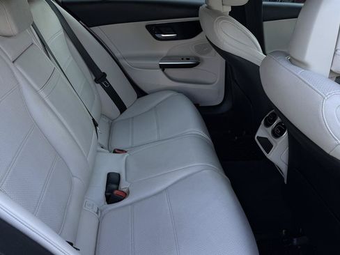 Used 2022 Mercedes-Benz C 300 4MATIC Sedan image 36