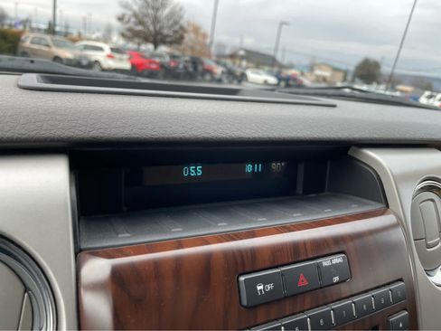 Used 2012 Ford F150 Lariat w/ Lariat Chrome Pkg image 15