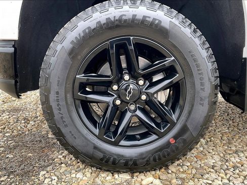 Used 2019 Chevrolet Silverado 1500 LT Trail Boss image 22