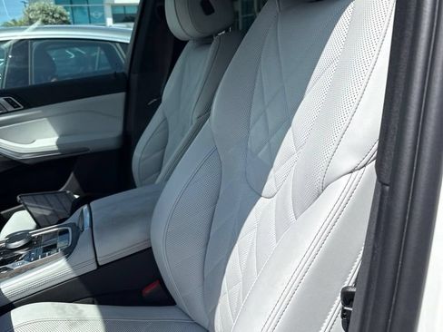 Used 2024 BMW X5 sDrive40i w/ Parking Assistance Package RWD image 2