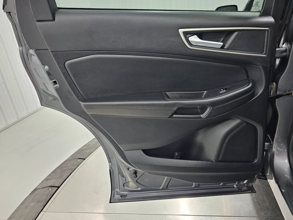 Used 2024 Ford Edge SEL w/ Convenience Package AWD/4WD image 28