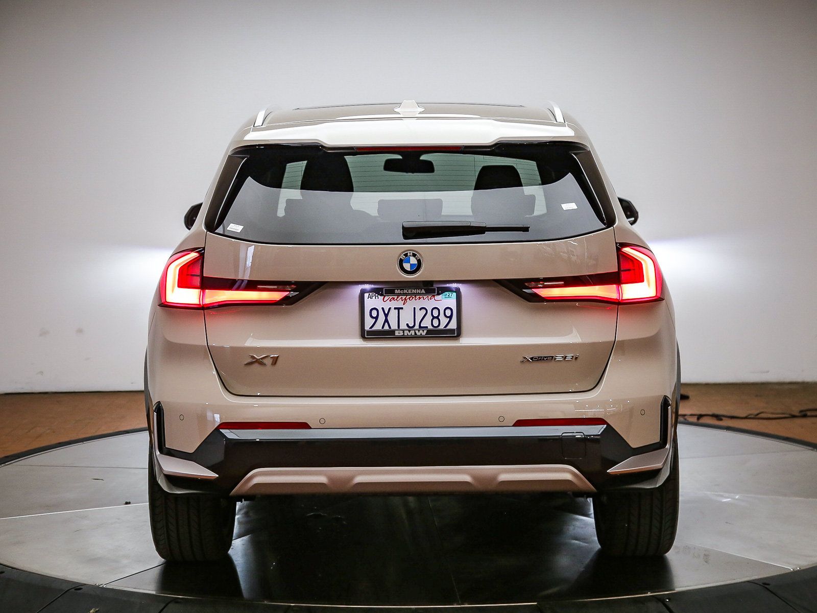 Used 2026 BMW X1 xDrive28i w/ Technology Package AWD/4WD image 6