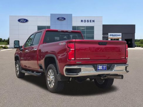 Used 2024 Chevrolet Silverado 2500 LTZ w/ LTZ Convenience Package AWD/4WD image 5