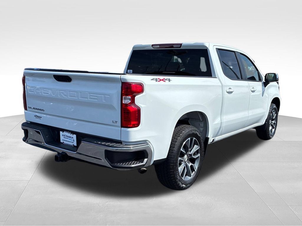 Used 2023 Chevrolet Silverado 1500 LT AWD/4WD image 5