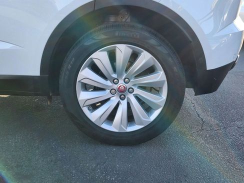 Used 2020 Jaguar E-PACE SE image 10