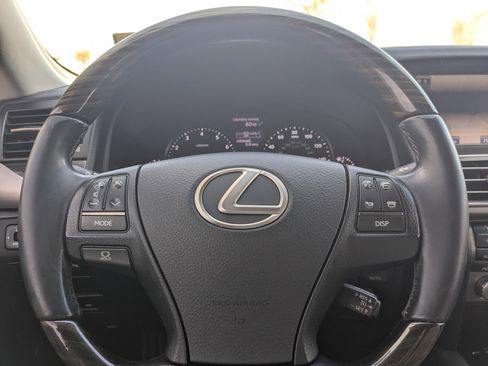 Used 2014 Lexus LS 460 AWD w/ Comfort Package image 33
