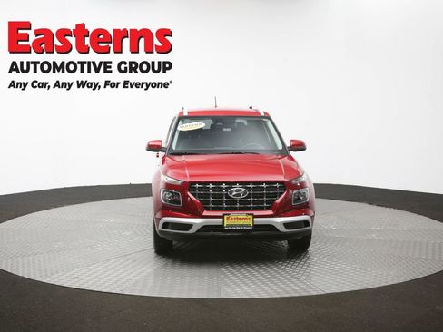 Used 2024 Hyundai Venue Limited FWD image 51