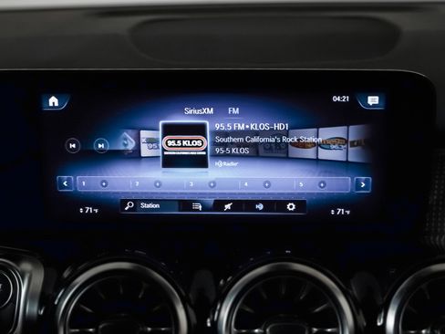 Certified 2023 Mercedes-Benz EQB 300 4MATIC image 22