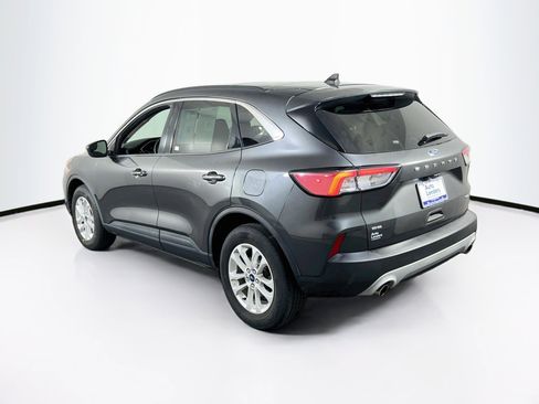 Used 2020 Ford Escape SE image 7
