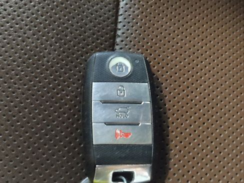 Used 2020 Kia Sorento SX FWD image 32