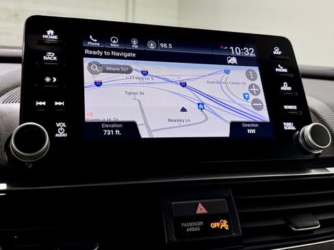 Used 2020 Honda Accord Touring image 4