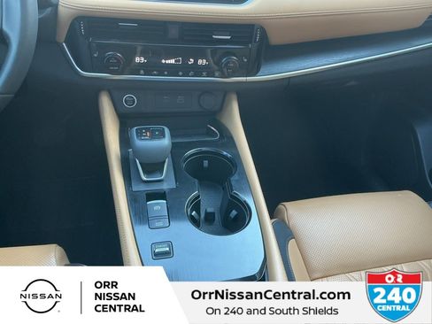 Used 2023 Nissan Rogue Platinum image 25