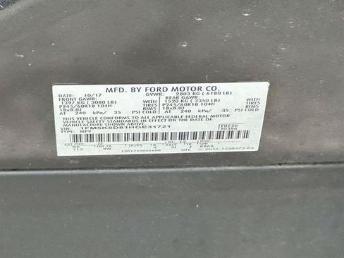 Used 2017 Ford Explorer XLT w/ Equipment Group 202A AWD/4WD image 14