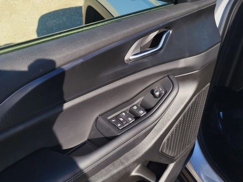 New 2025 Jeep Grand Cherokee Laredo image 10