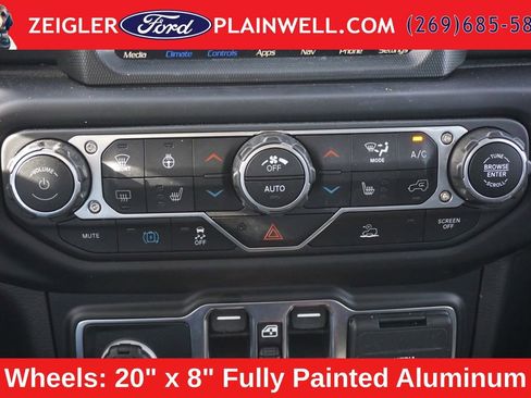 Used 2022 Jeep Wrangler Unlimited Sahara w/ Cold Weather Group AWD/4WD image 21