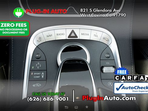 Used 2015 Mercedes-Benz S 550 Sedan w/ Sport Package image 21