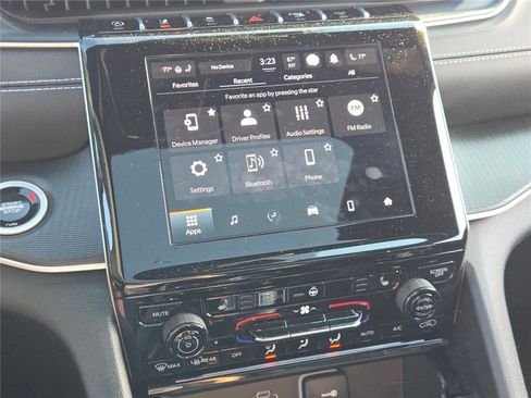 Certified 2024 Jeep Grand Cherokee Altitude image 29