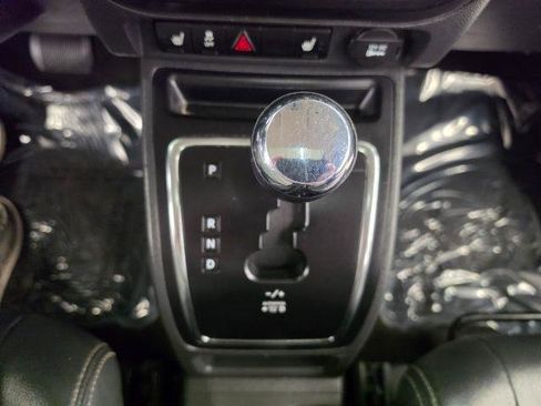 Used 2016 Jeep Patriot High Altitude FWD image 19