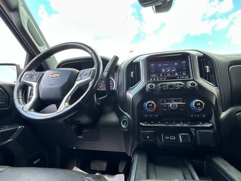 Used 2020 Chevrolet Silverado 1500 LTZ w/ LTZ Premium Package AWD/4WD image 46