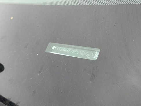 Used 2025 Toyota RAV4 XLE image 10