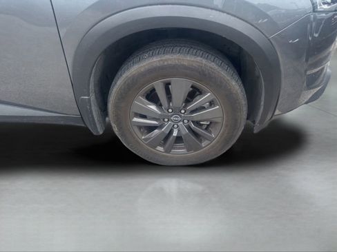 Used 2024 Nissan Pathfinder SV FWD image 9