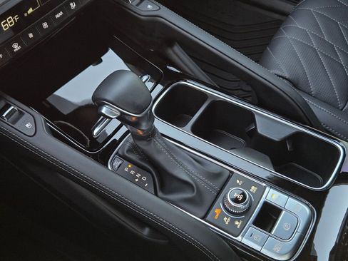 Used 2025 Kia Telluride SX Prestige X-Line image 22