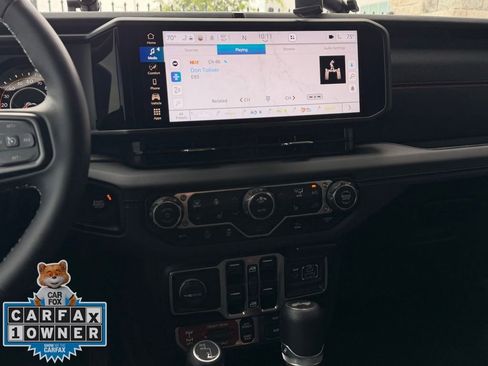 Used 2025 Jeep Wrangler Unlimited Rubicon w/ Convenience Group image 15