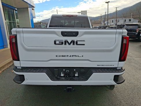 New 2026 GMC Sierra 3500 Denali Ultimate image 5